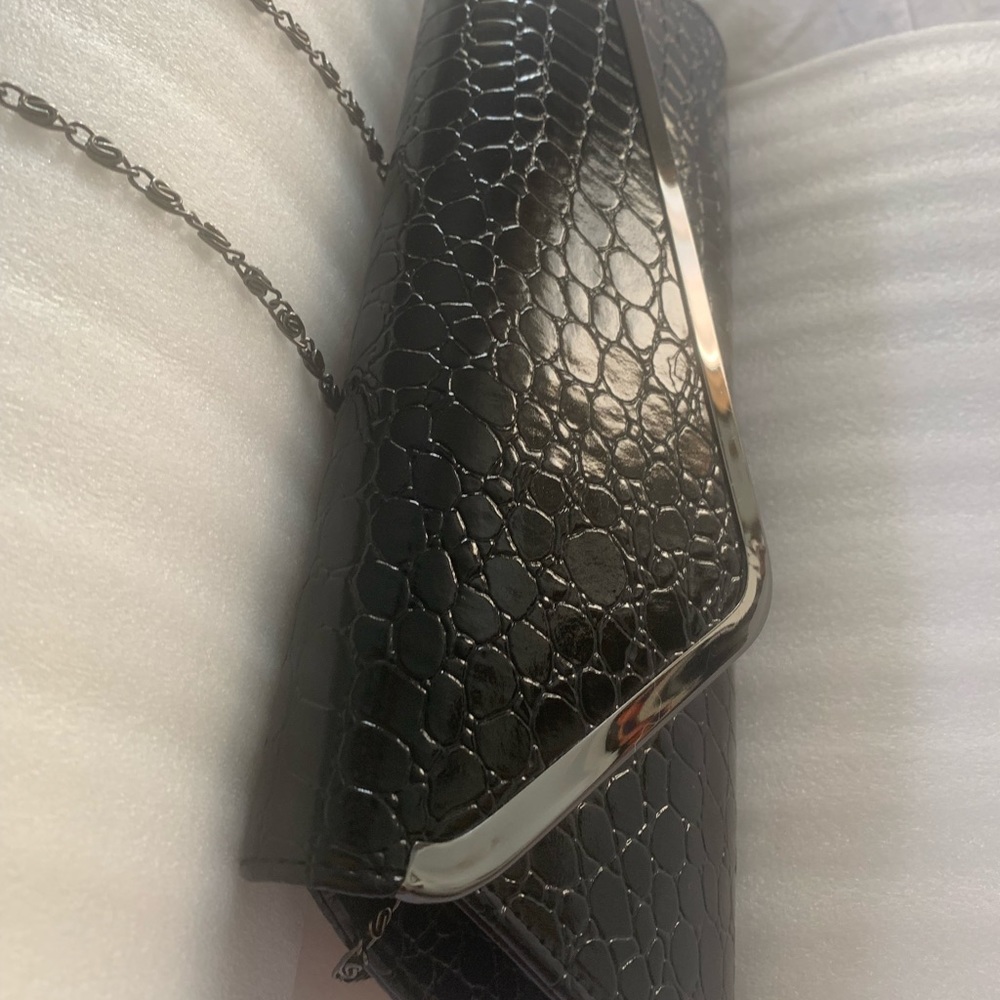 Purse - Picture 2 of 2